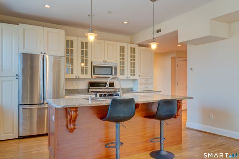 Photo of 629 Chapel Street #4A, New Haven, CT 06511 (MLS # 24165625)