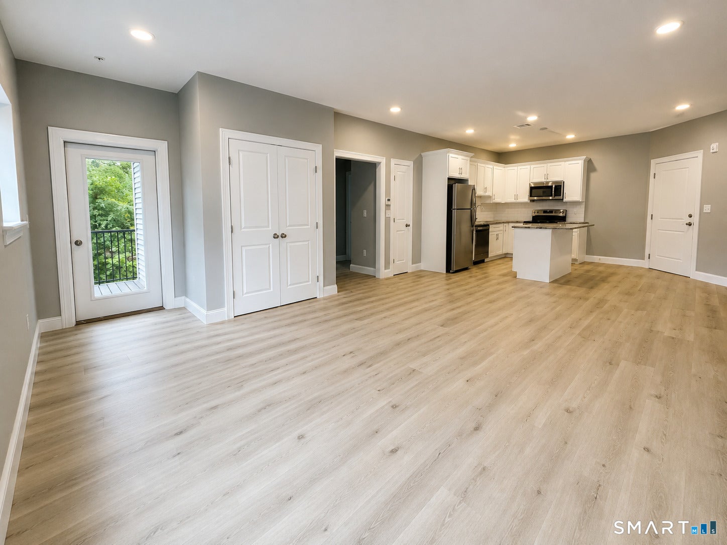 301 Bridgeport Avenue 410