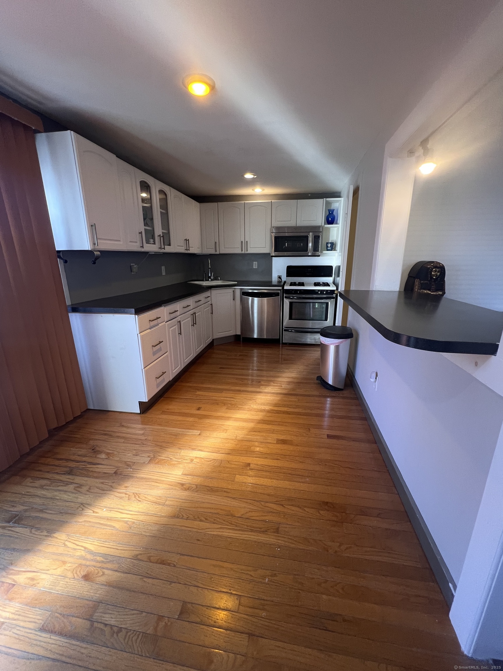 112 Sylvan Avenue, New Haven, Connecticut image 4