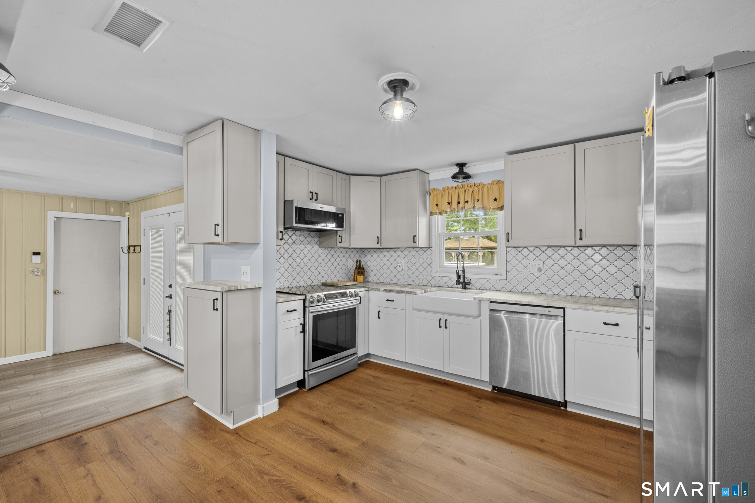 9 Monticello Drive