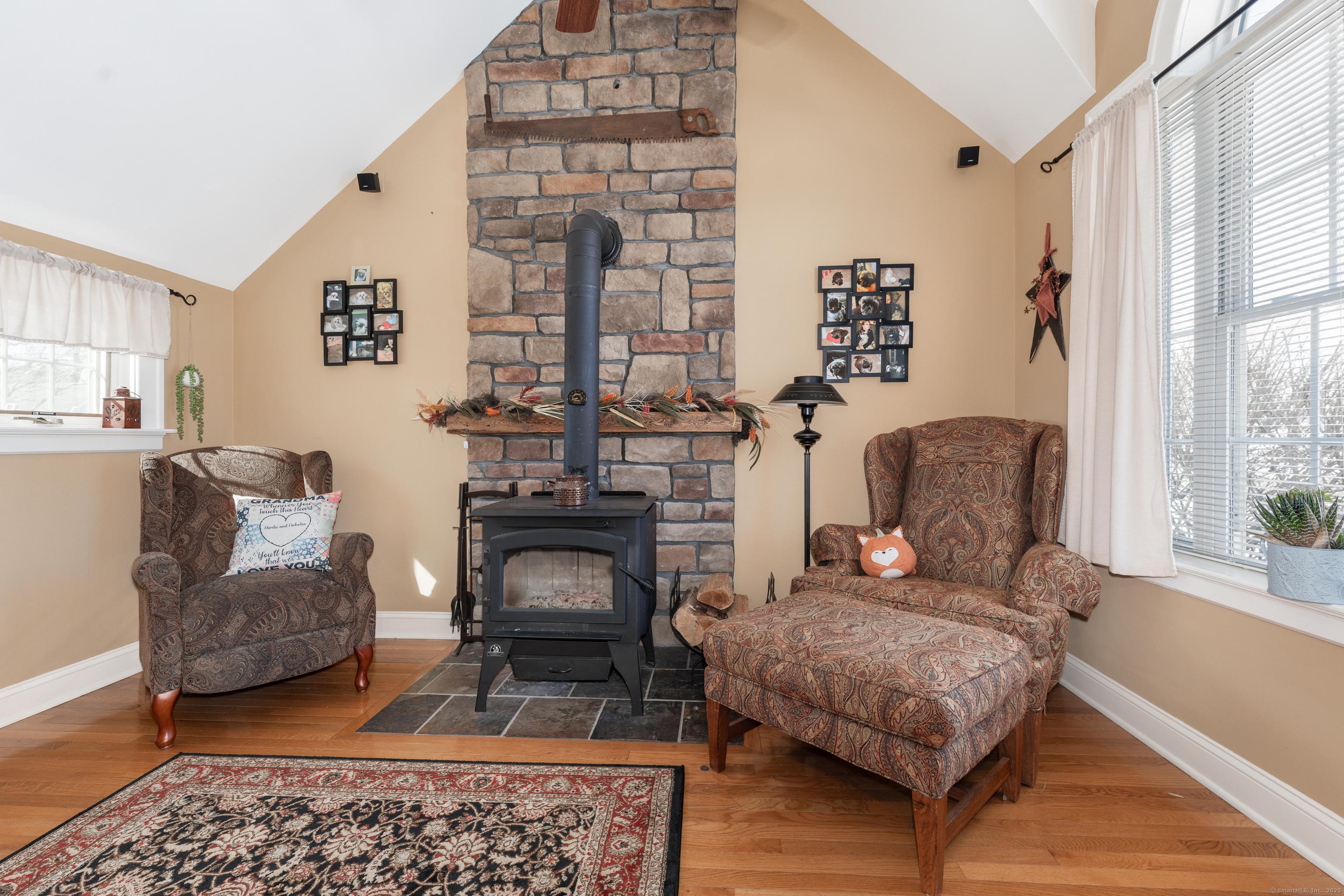 8 Locust Avenue, North Haven, Connecticut image 19