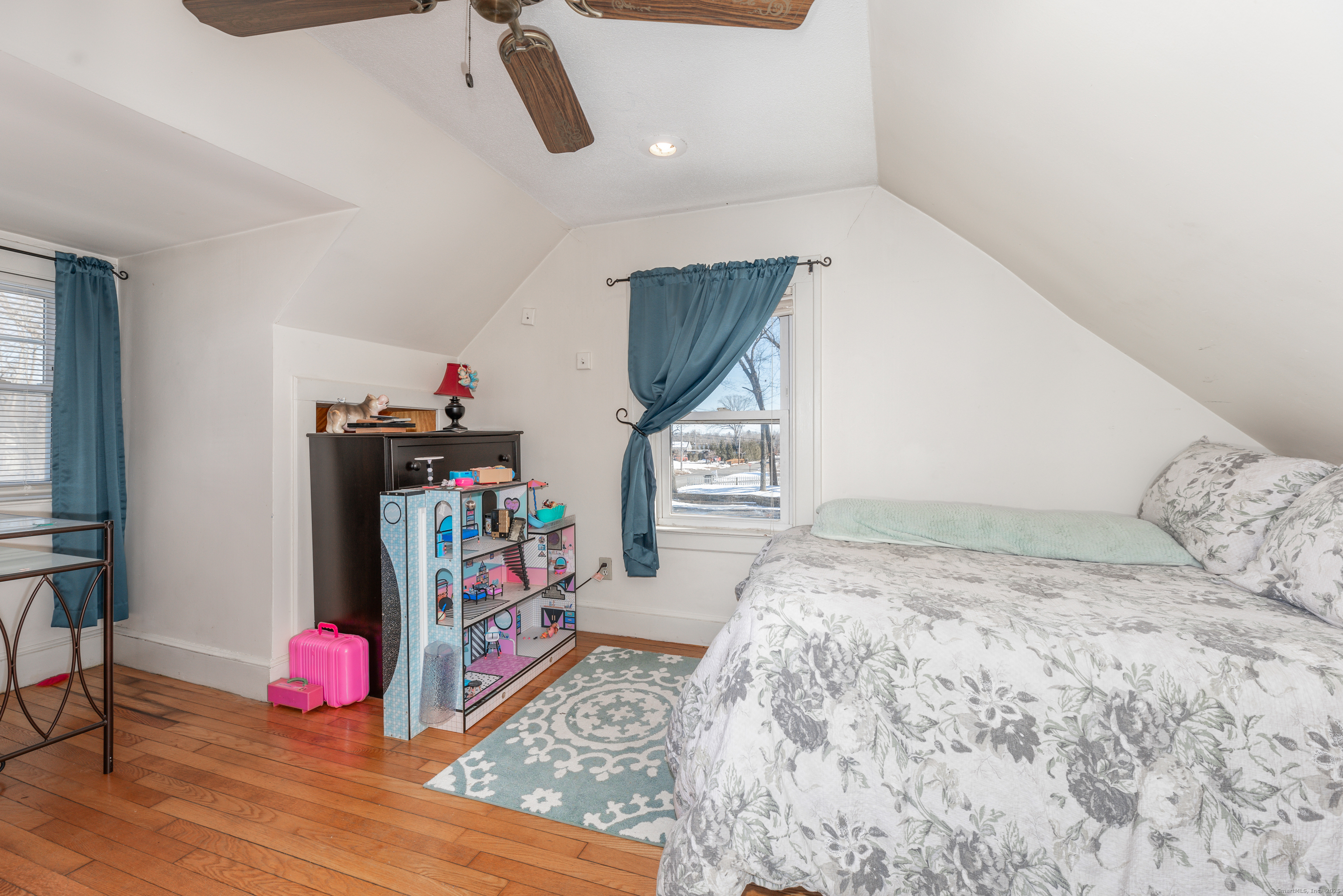 8 Locust Avenue, North Haven, Connecticut image 24