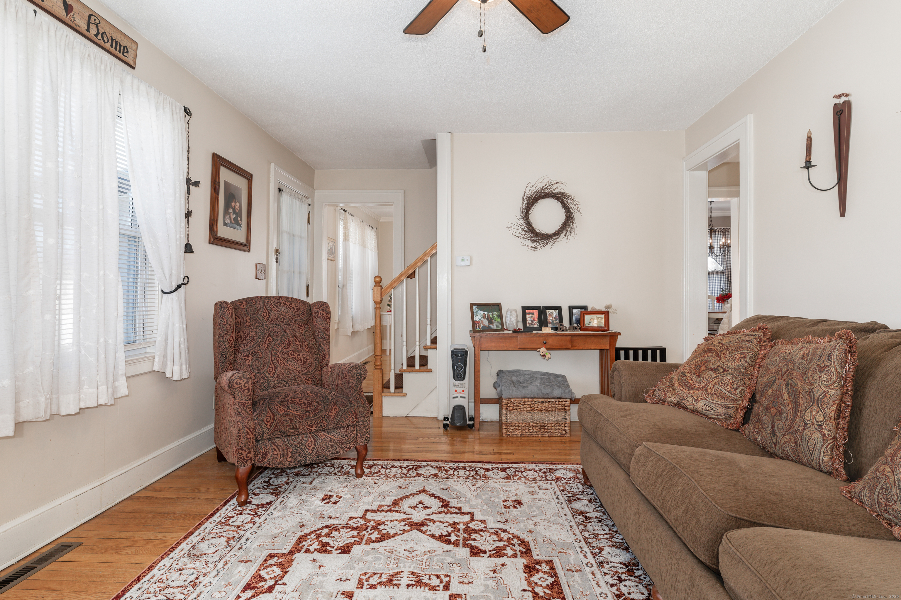 8 Locust Avenue, North Haven, Connecticut image 18
