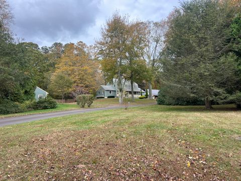 Photo of 11 Trolley Crossing, Old Saybrook, CT 06475 (MLS # 24133796)