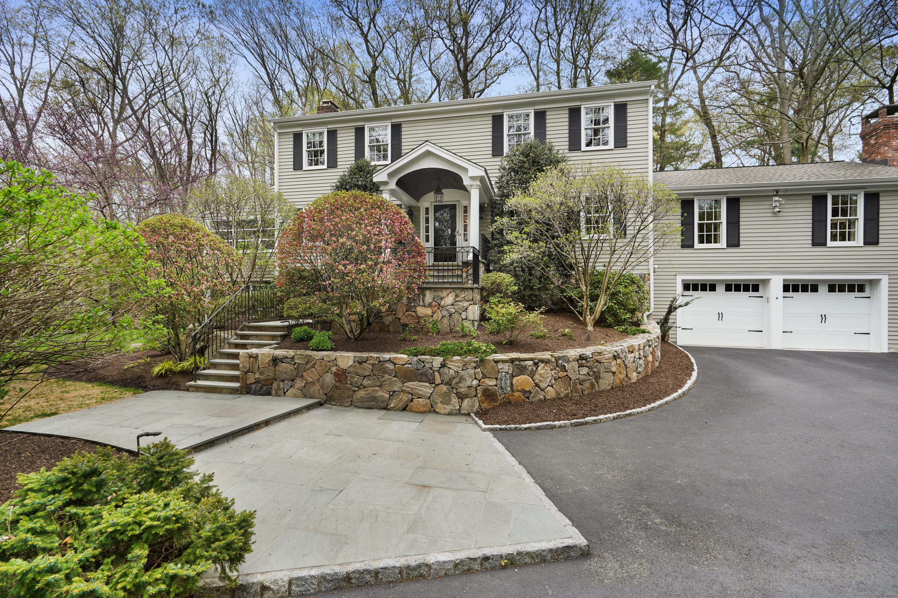 Property for Sale at 11 Bayberry Rdg Road, Westport, Connecticut - Bedrooms: 5 
Bathrooms: 4 
Rooms: 11  - $1,699,000