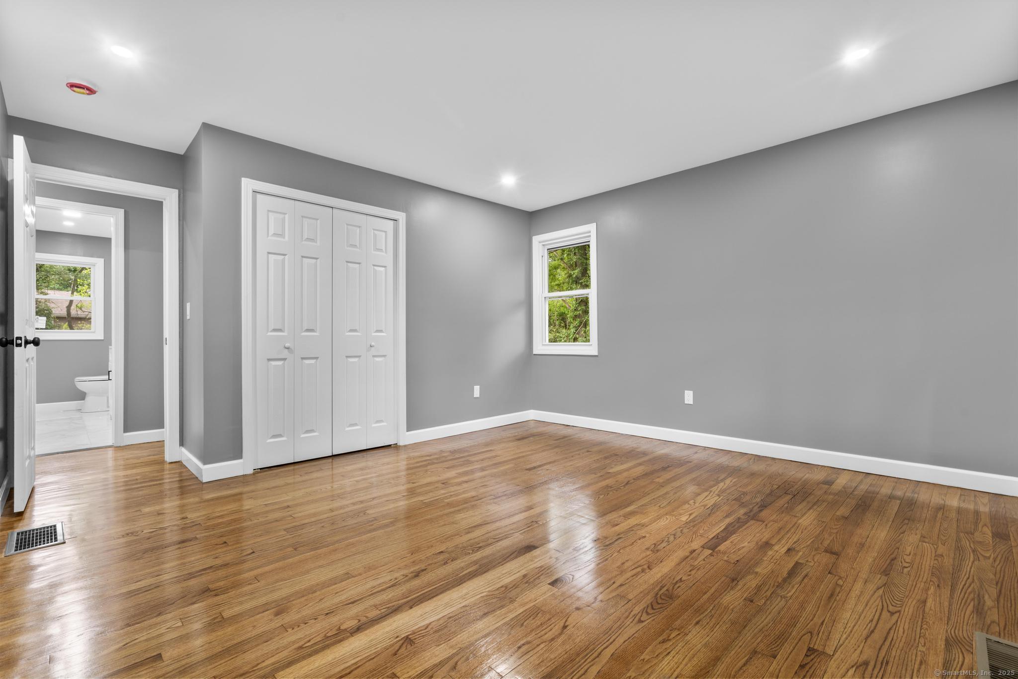 53 Cassella Drive, Hamden, Connecticut image 8