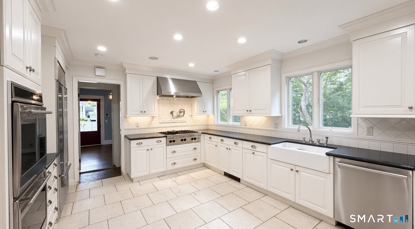 14 Highview Avenue