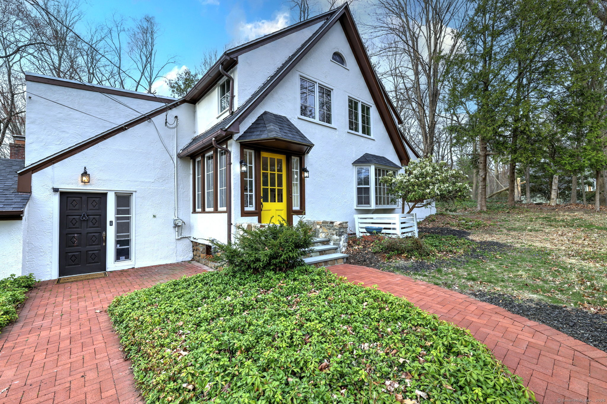 889 Indian Hill Road, Orange, Connecticut image 2