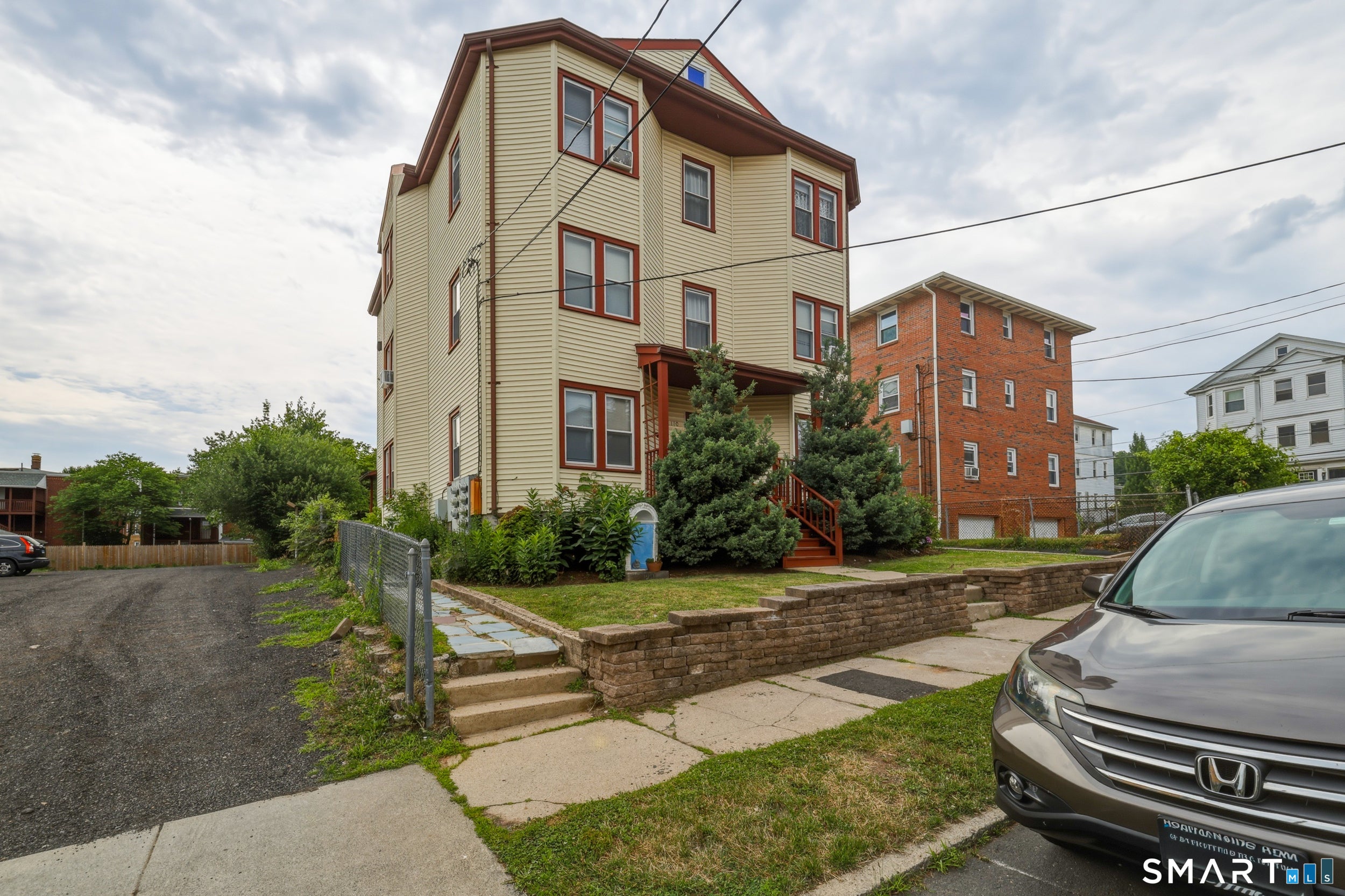 110 Gold Street
