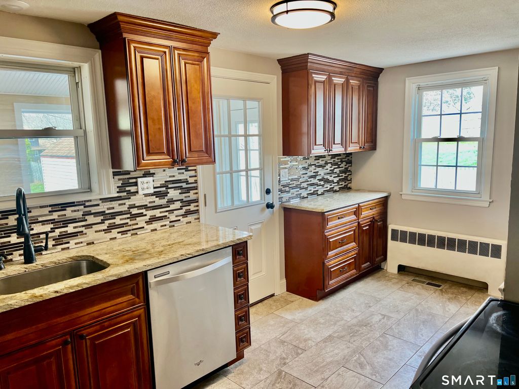 Photo of 72 Hartford Avenue, Newington, CT 06111 (MLS # 24166469)