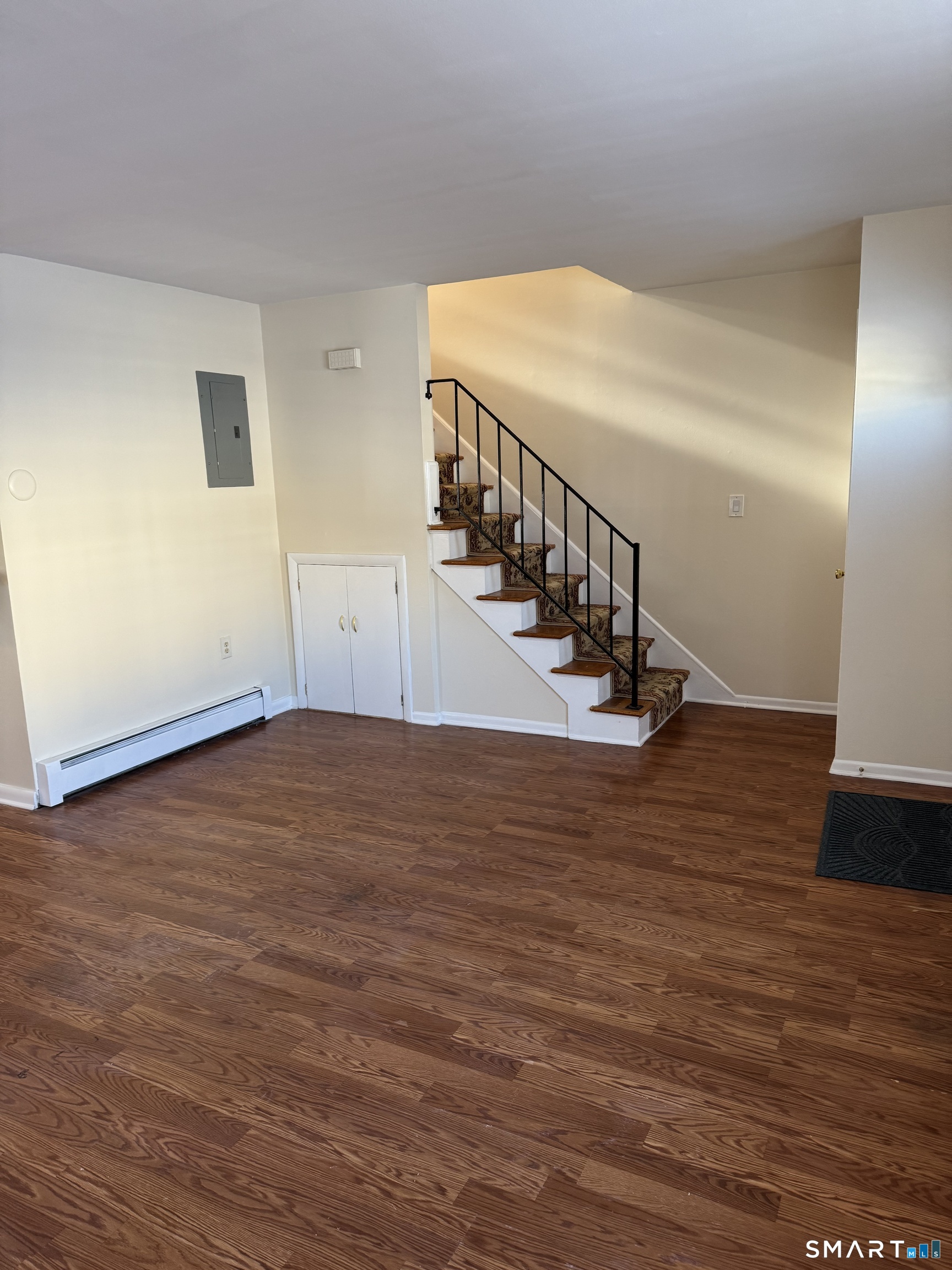 Fairfield, Connecticut 06824, United States, 2 Bedrooms Bedrooms, ,1 BathroomBathrooms,Residential,Active,256709