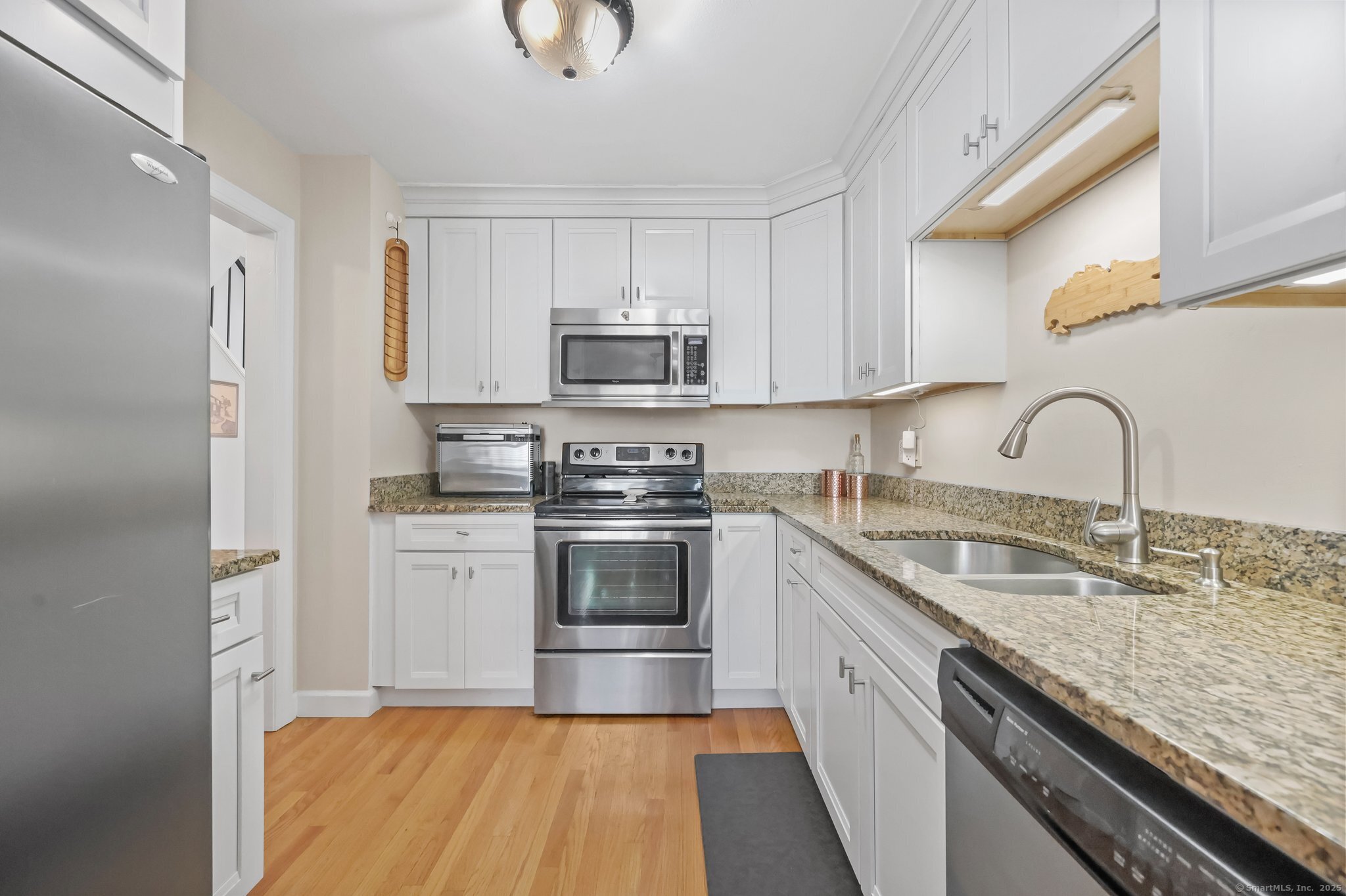 80 Fawn Ridge Lane #80, Norwalk, Connecticut image 4