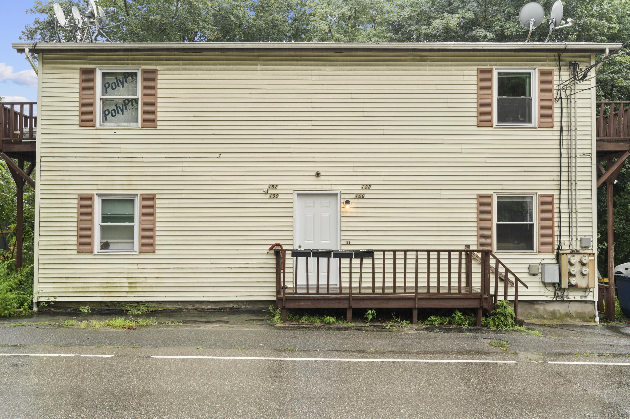 190 Main Street