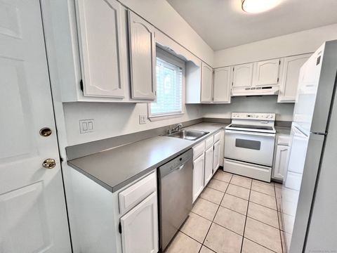 Tiny photo for 61 Grove Street #APT E, Stamford, CT 06901 (MLS # 24134500)