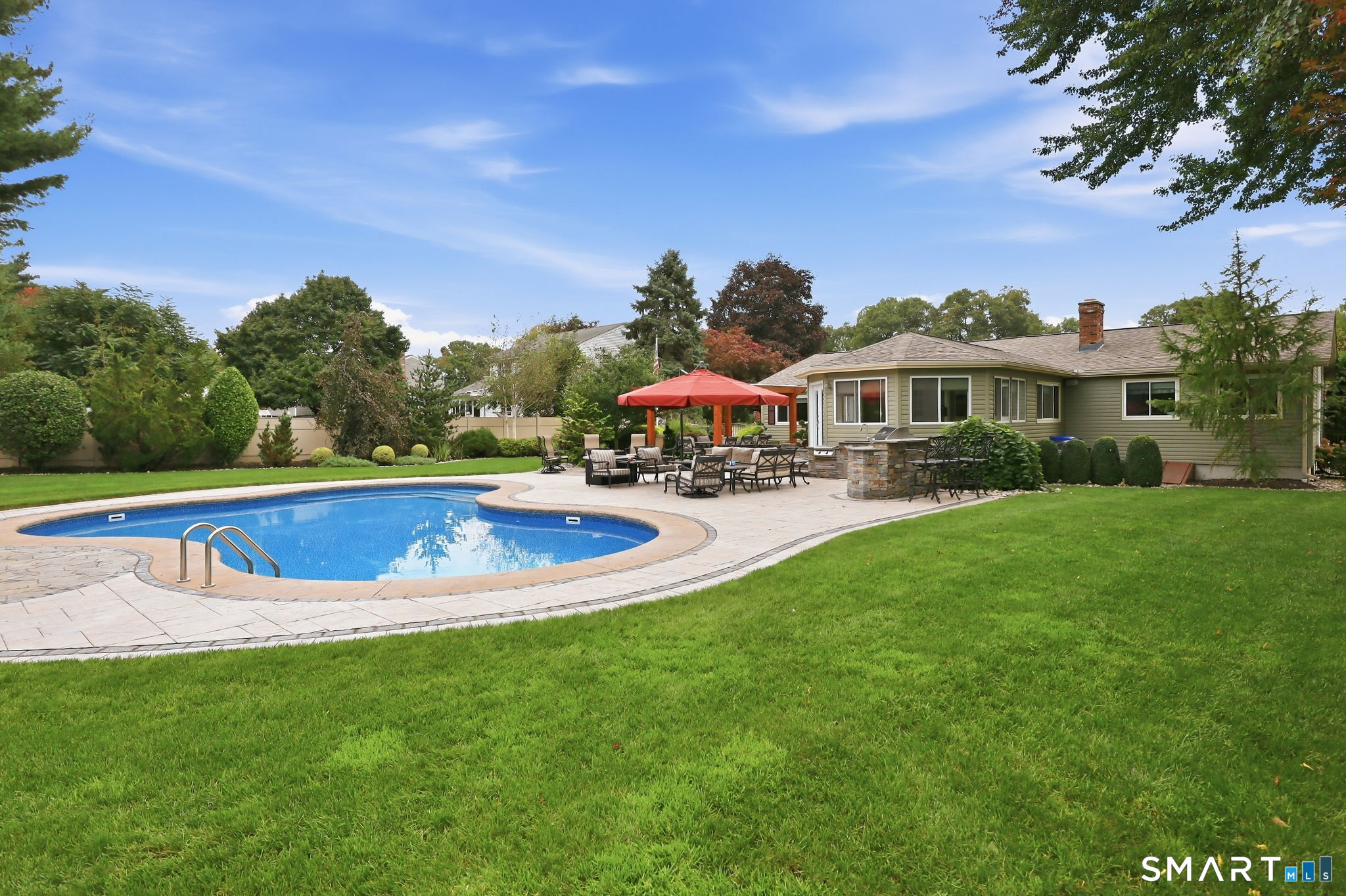 48 Dawn Drive