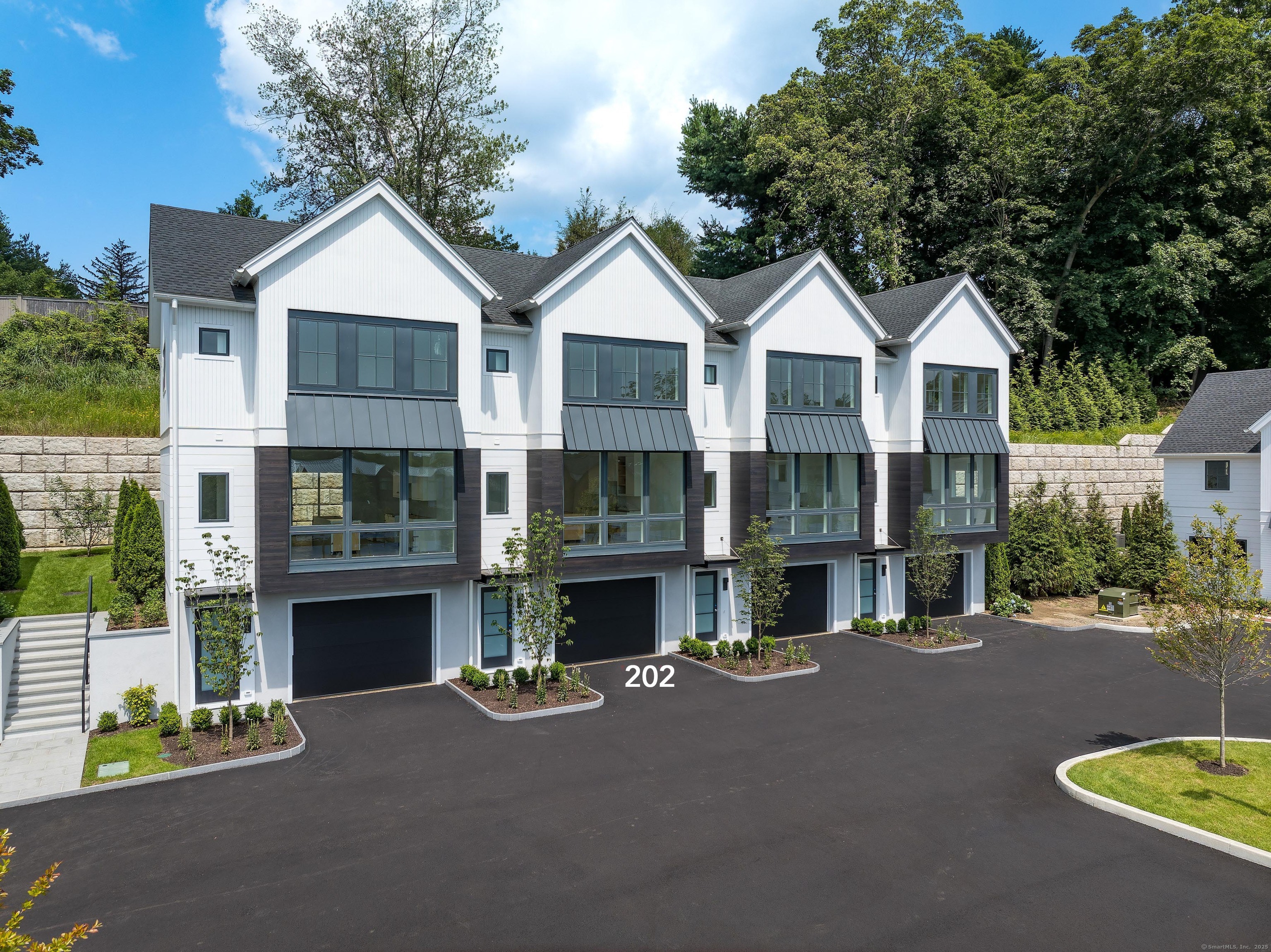 785 Post Road East 202