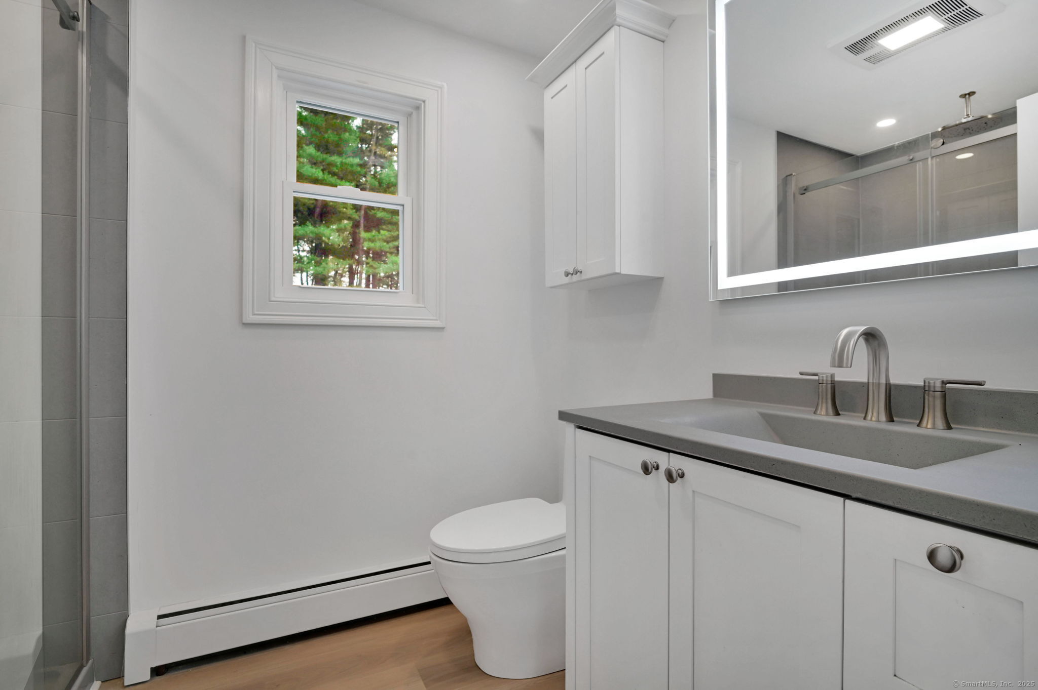 Windsor, Connecticut 06095, United States, 5 Bedrooms Bedrooms, ,4 BathroomsBathrooms,Residential,Active,239312