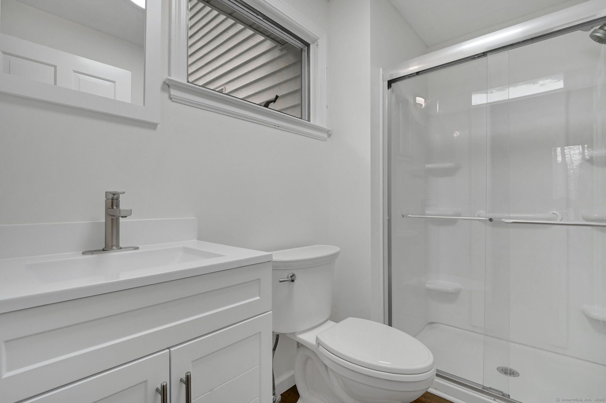 Windsor, Connecticut 06095, United States, 5 Bedrooms Bedrooms, ,4 BathroomsBathrooms,Residential,Active,239312