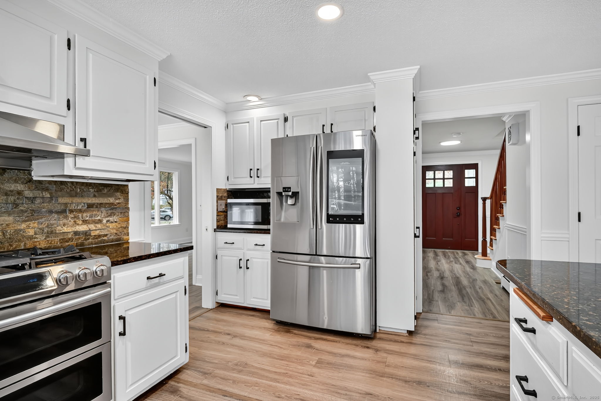 Windsor, Connecticut 06095, United States, 5 Bedrooms Bedrooms, ,4 BathroomsBathrooms,Residential,Active,239312