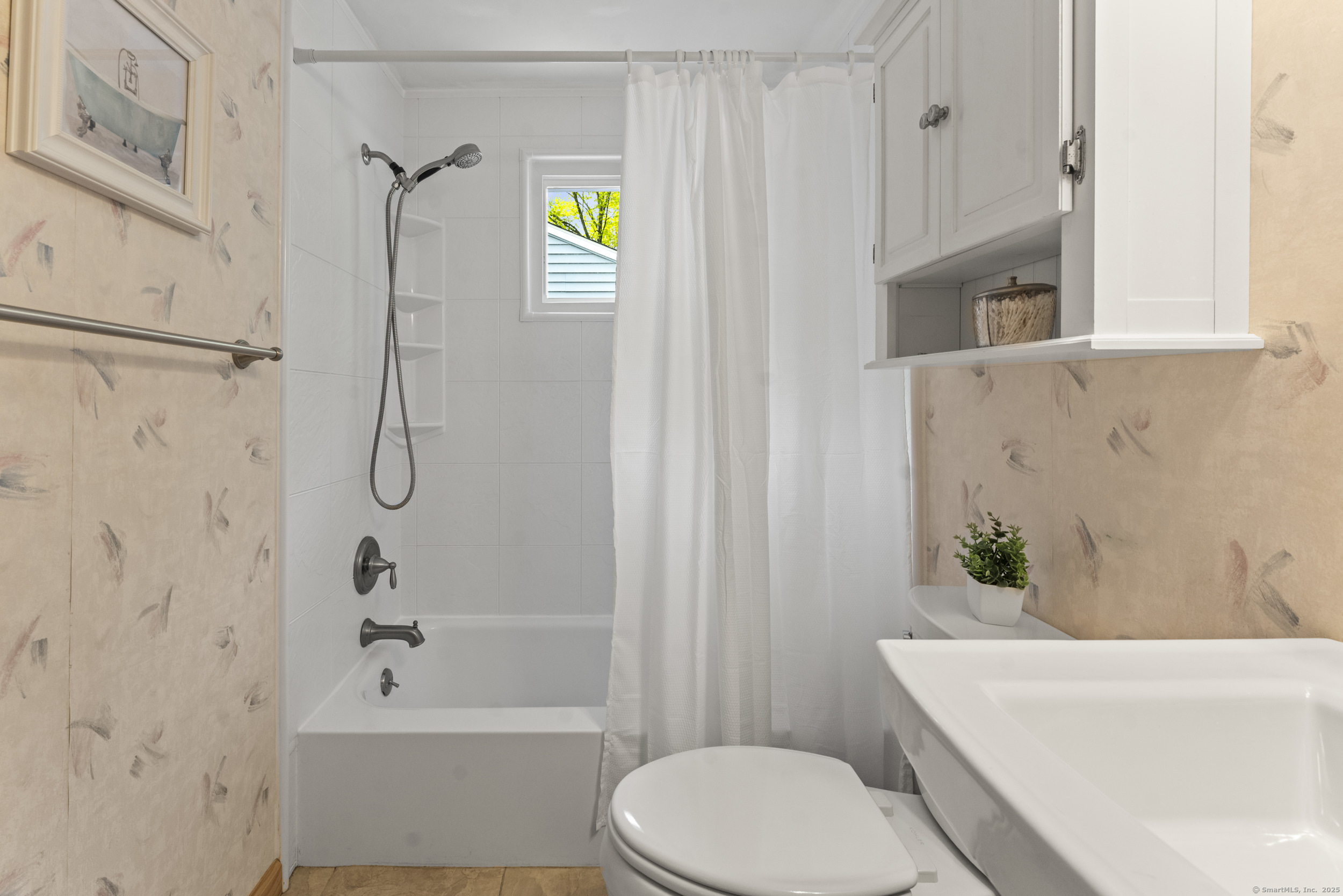 21 Roosevelt Boulevard, Enfield, Connecticut image 12