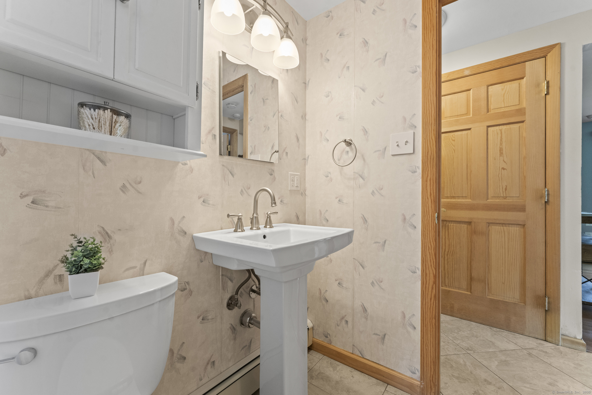 21 Roosevelt Boulevard, Enfield, Connecticut image 14