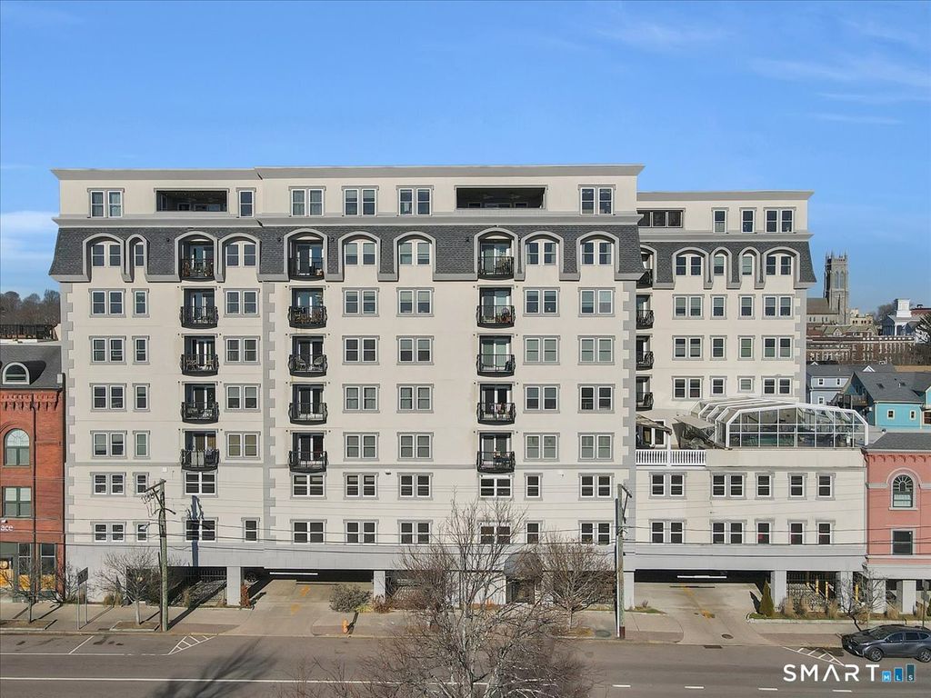 Photo of 461 Bank Street #606, New London, CT 06320 (MLS # 24145102)