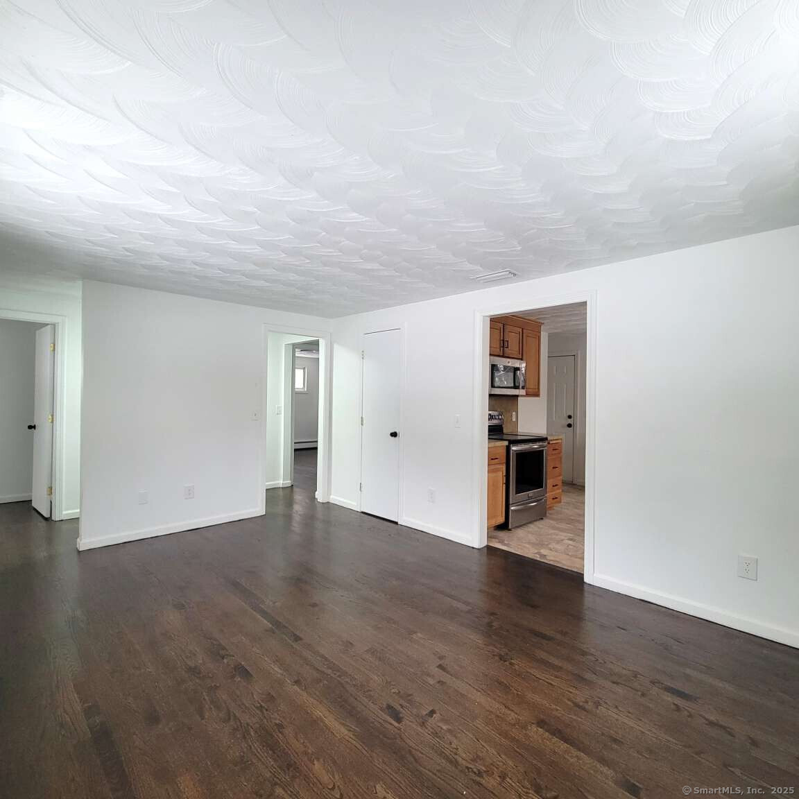 22 Laurie Drive, Enfield, Connecticut image 4