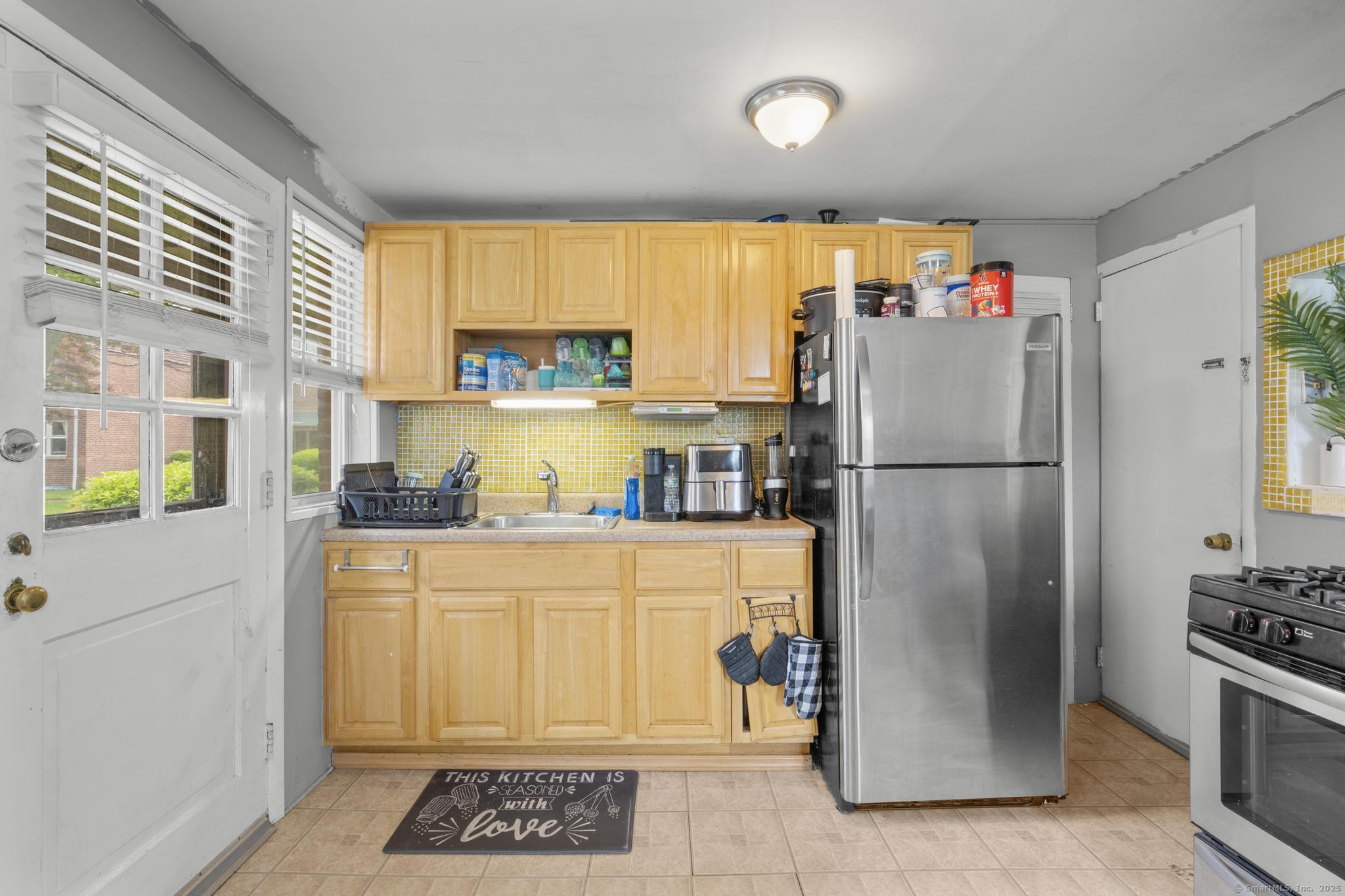 103 Louisiana Avenue #103, Bridgeport, Connecticut image 9