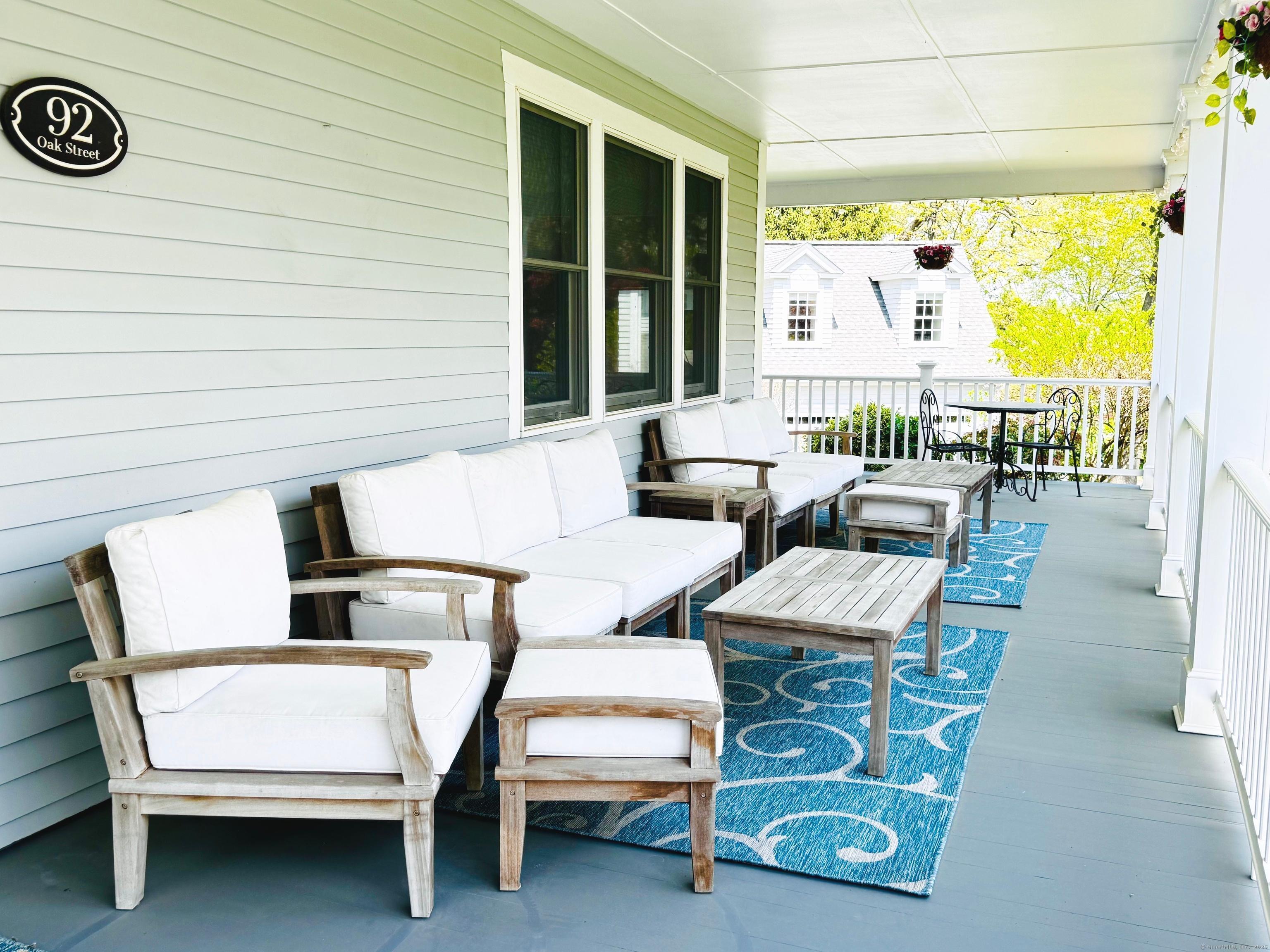 92 Oak Street, New Canaan, Connecticut image 2