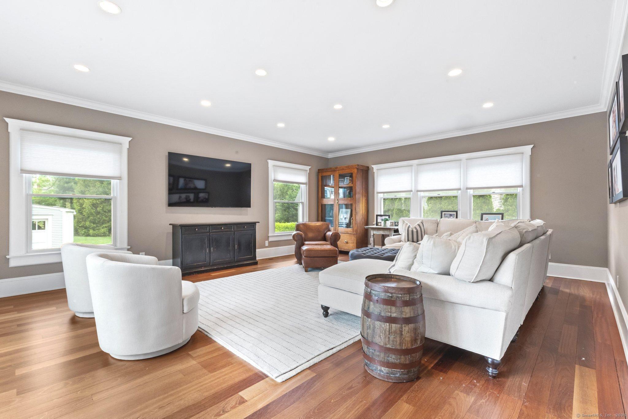 92 Oak Street, New Canaan, Connecticut image 7