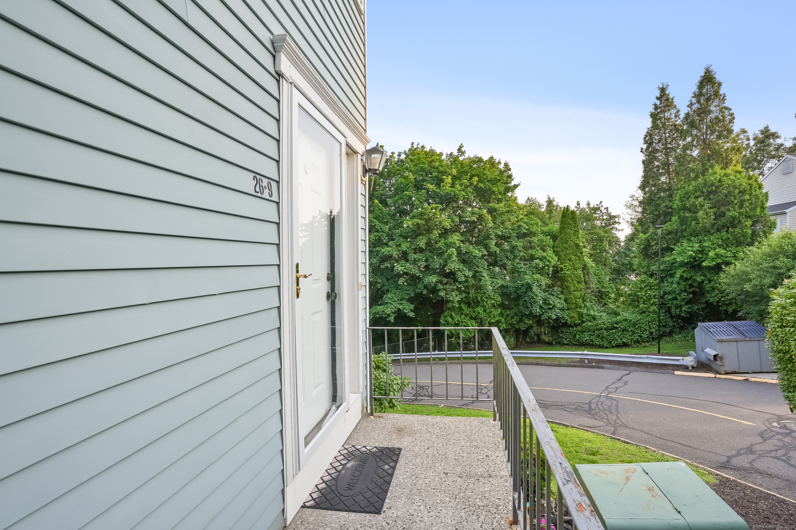 Property for Sale at Mill Plain Road 26-9, Danbury, Connecticut - Bedrooms: 1 
Bathrooms: 1 
Rooms: 4  - $264,500
