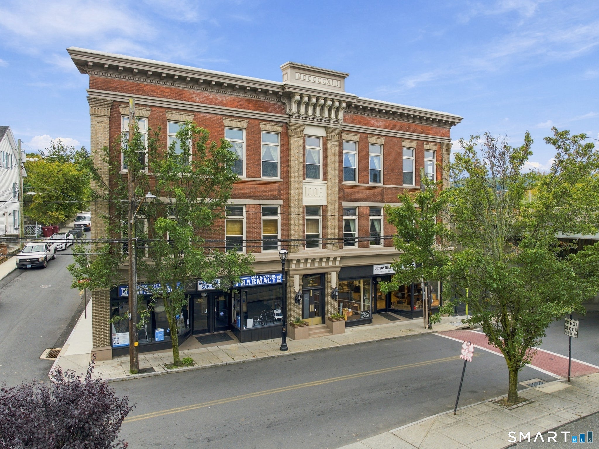 155 aka 149-155 Maple Street
