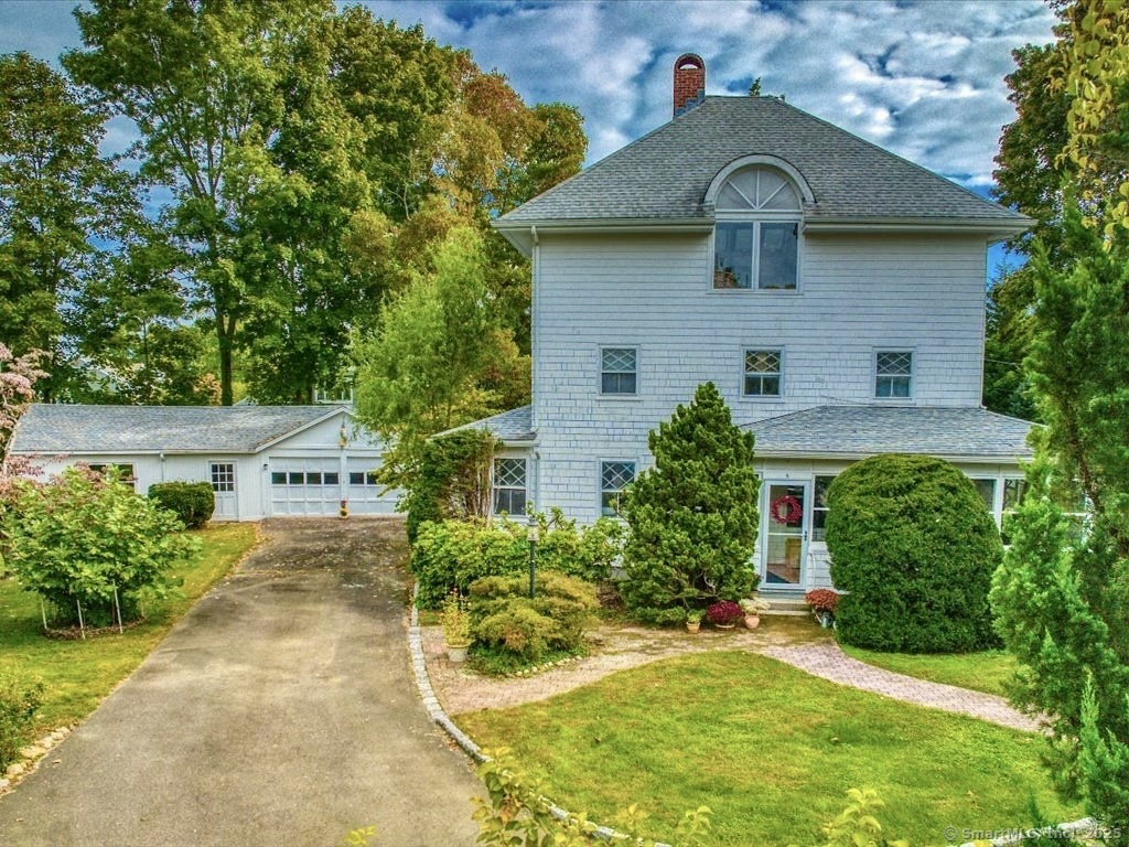 5 Old Pawson Road
