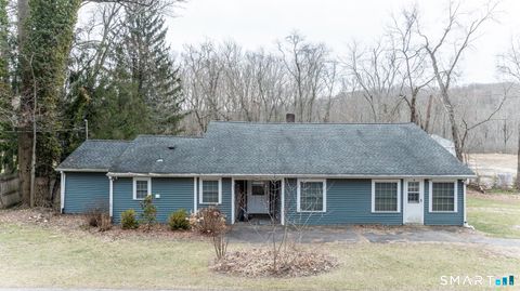 Photo of 183 Sugar Street, Newtown, CT 06470 (MLS # 24161397)