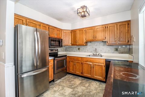 Tiny photo for 3 Glen Ridge Court #3, New Milford, CT 06776 (MLS # 24154377)