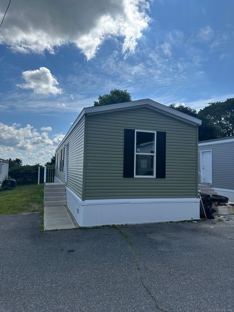 Homes For Sale - 435 High Street #30<br/> Groton, CT 06335