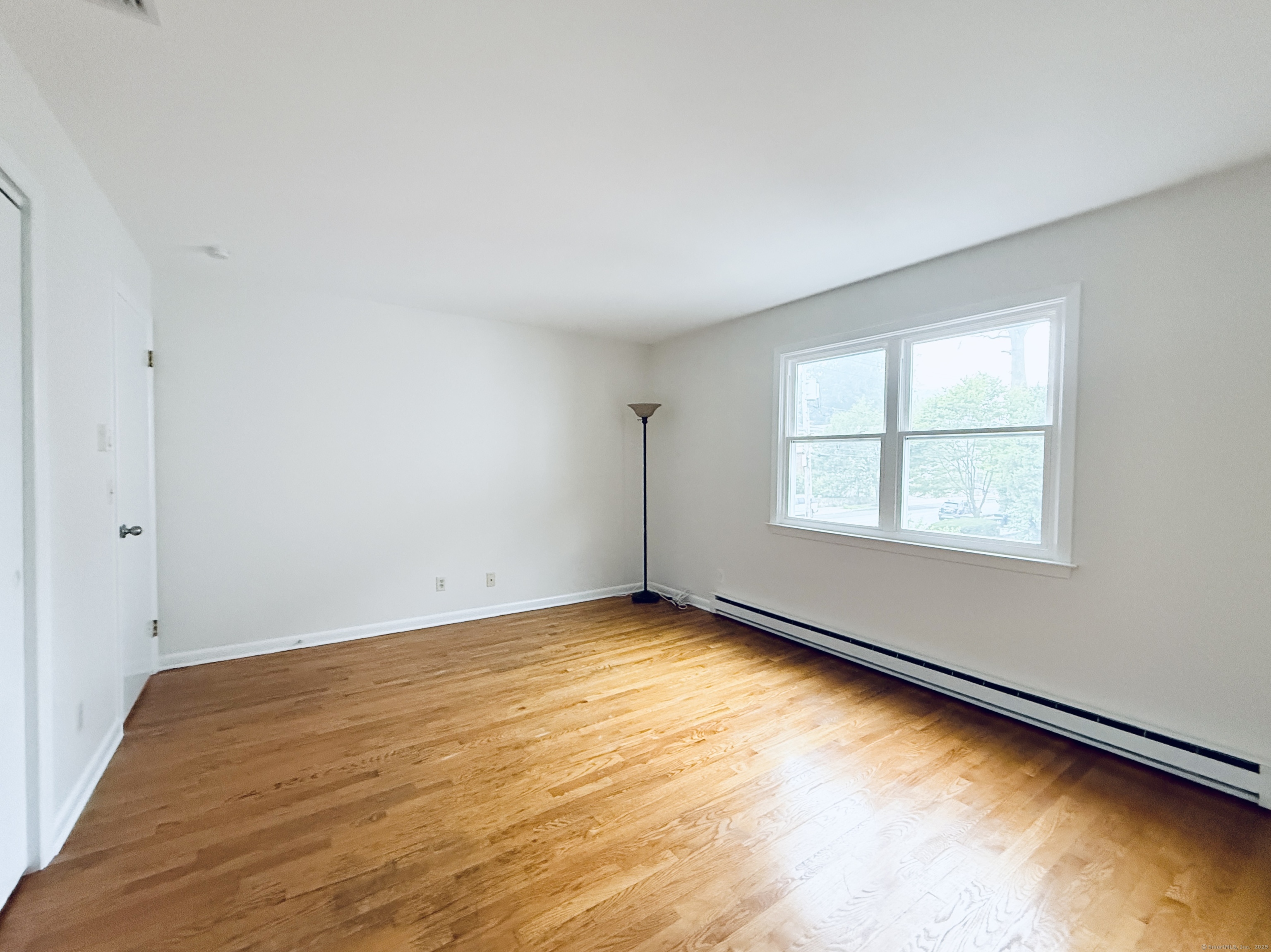 Stamford, Connecticut 06902, United States, 2 Bedrooms Bedrooms, ,1 BathroomBathrooms,Residential,Active,154066