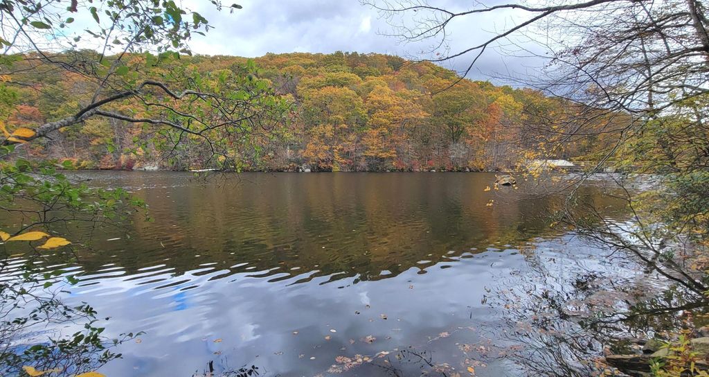 Photo of 385 Oxoboxo Dam Road, Montville, CT 06370 (MLS # 24122095)