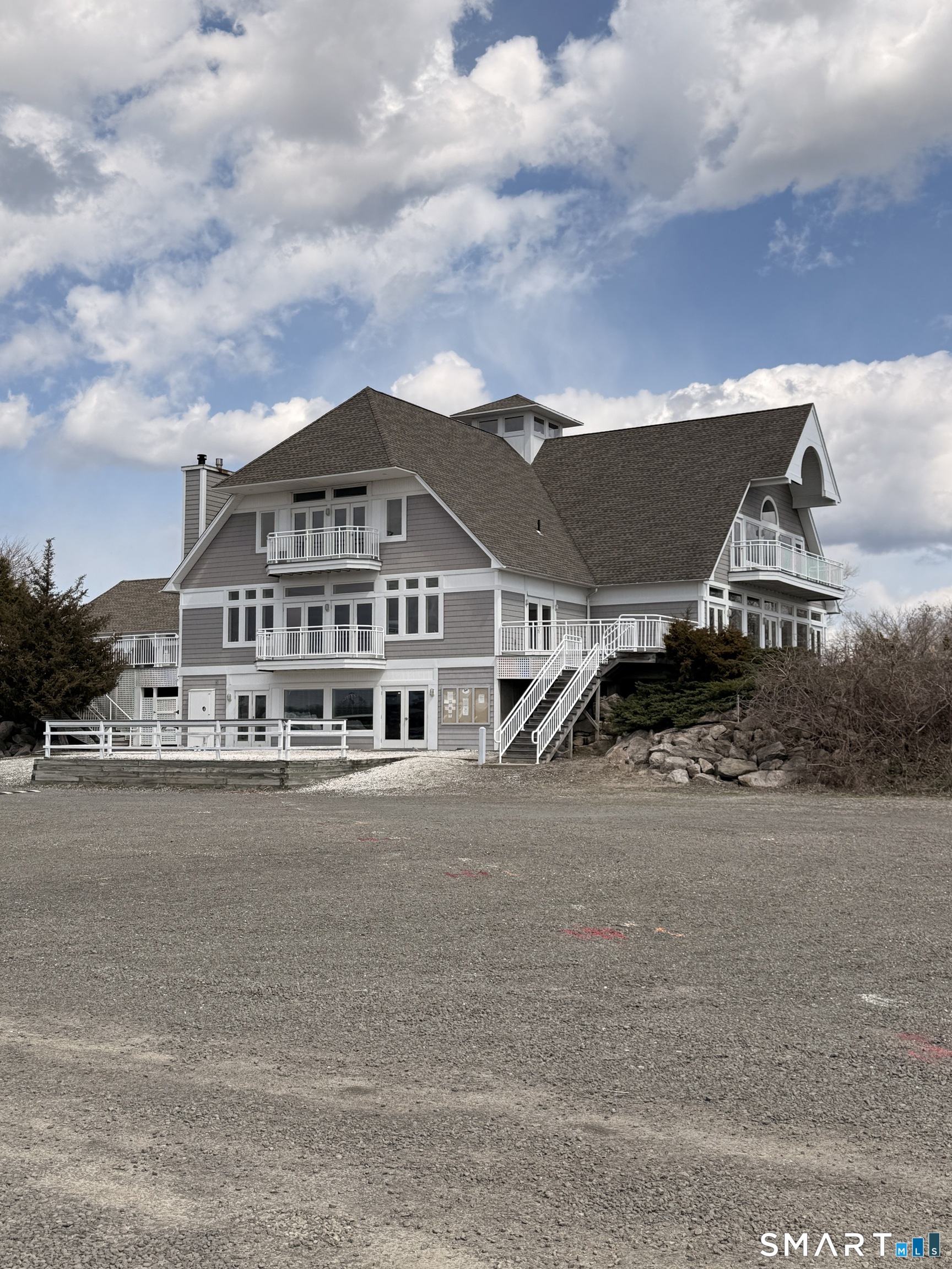 379 Whitfield Street BN1034