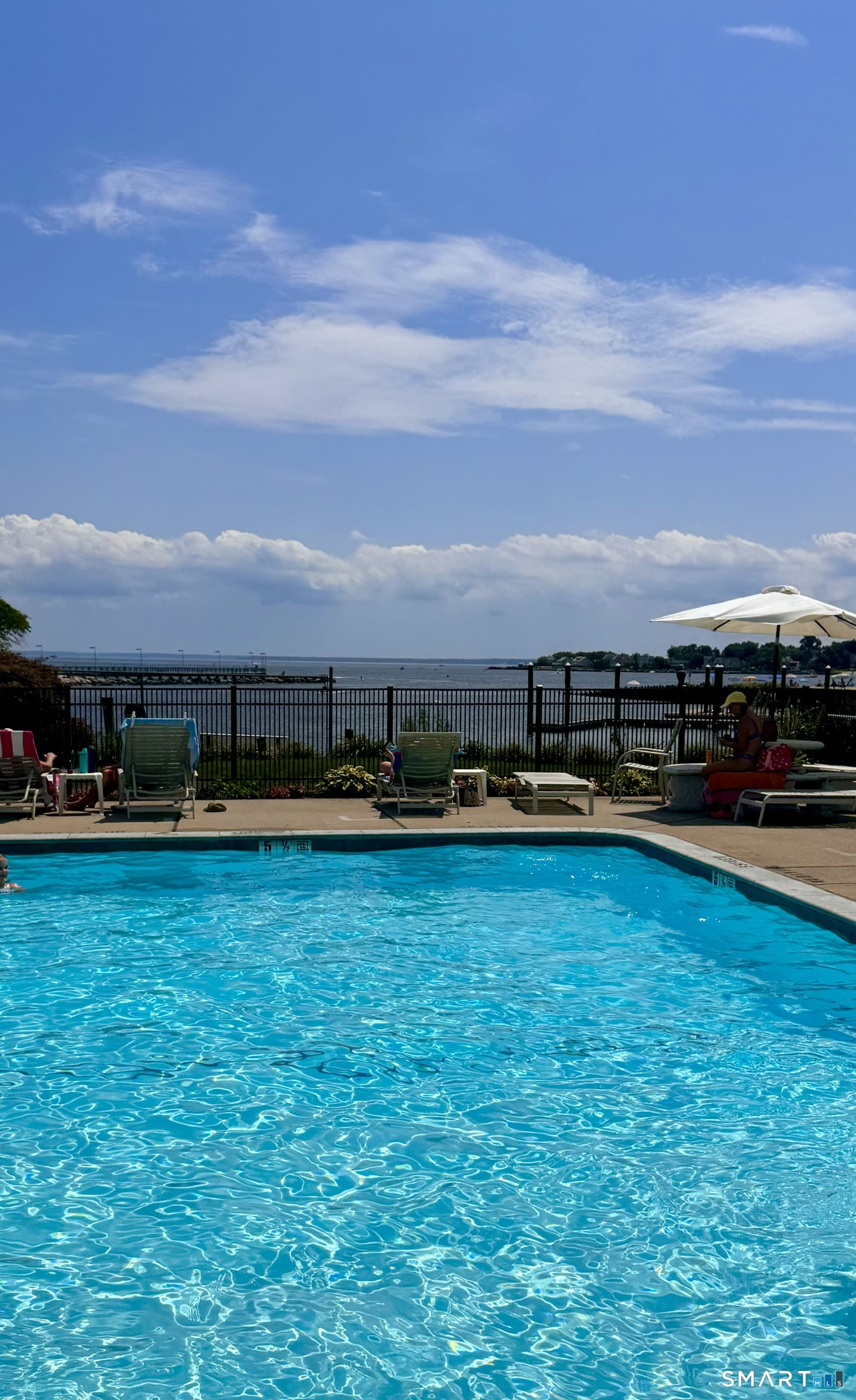 61 Seaview Avenue 63