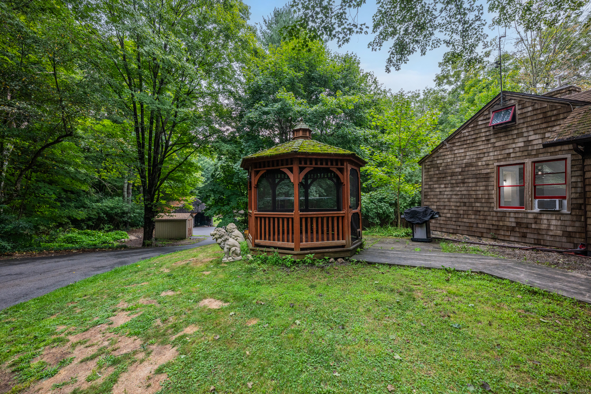 27 Scratchville Road