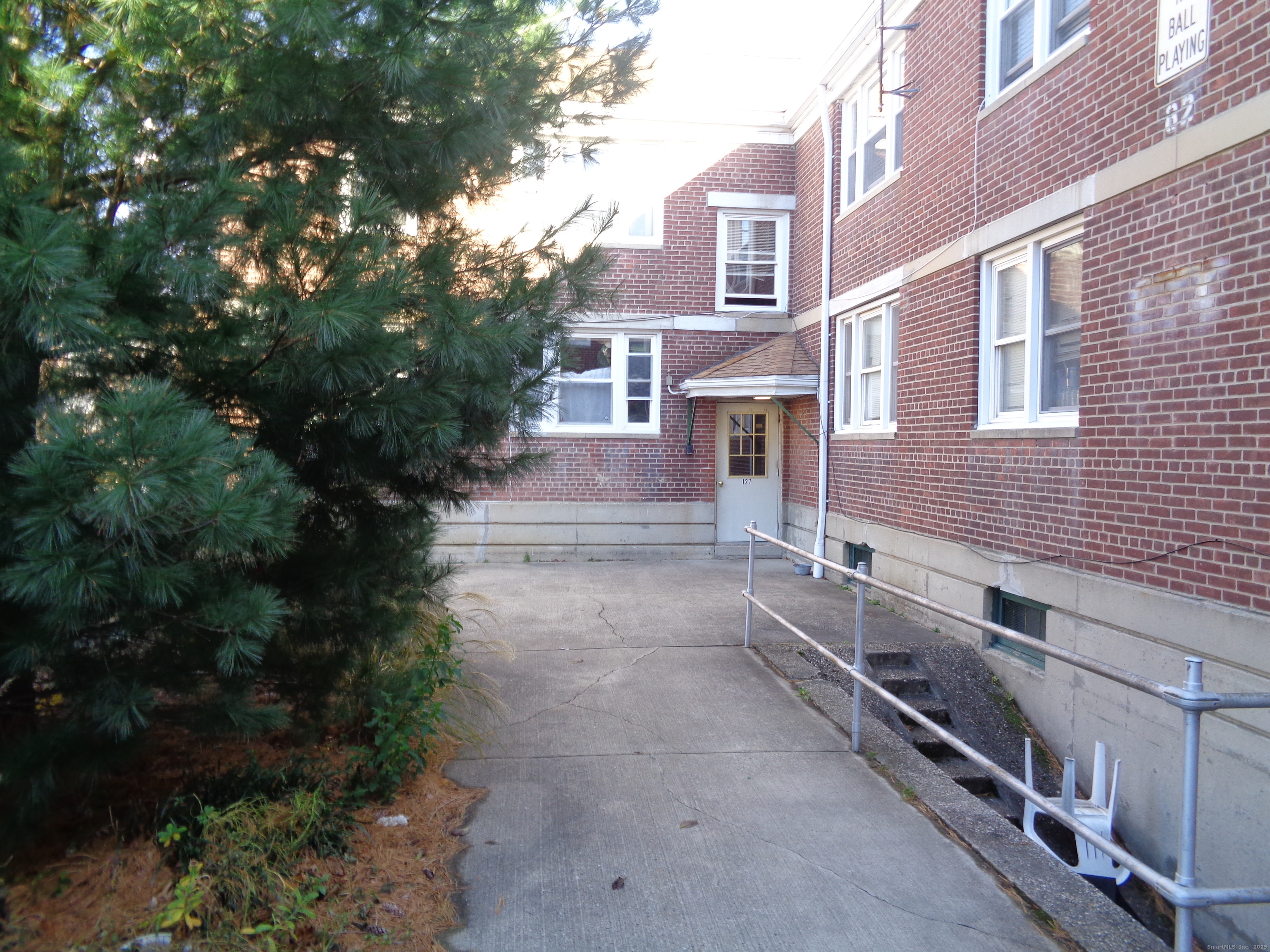 127 Canaan Court 13 Building 82