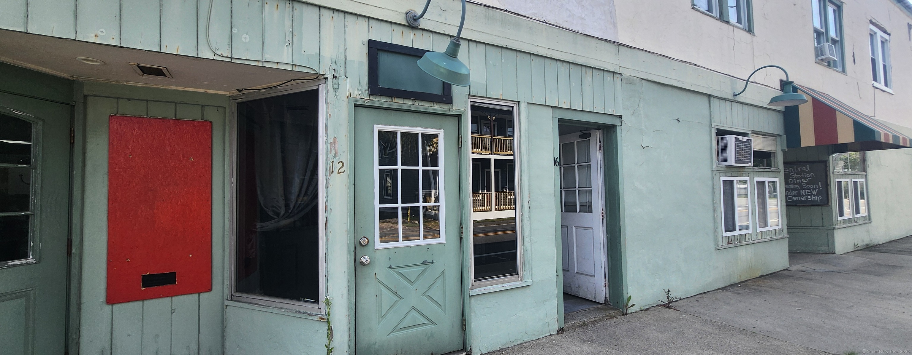 12 Putnam Road