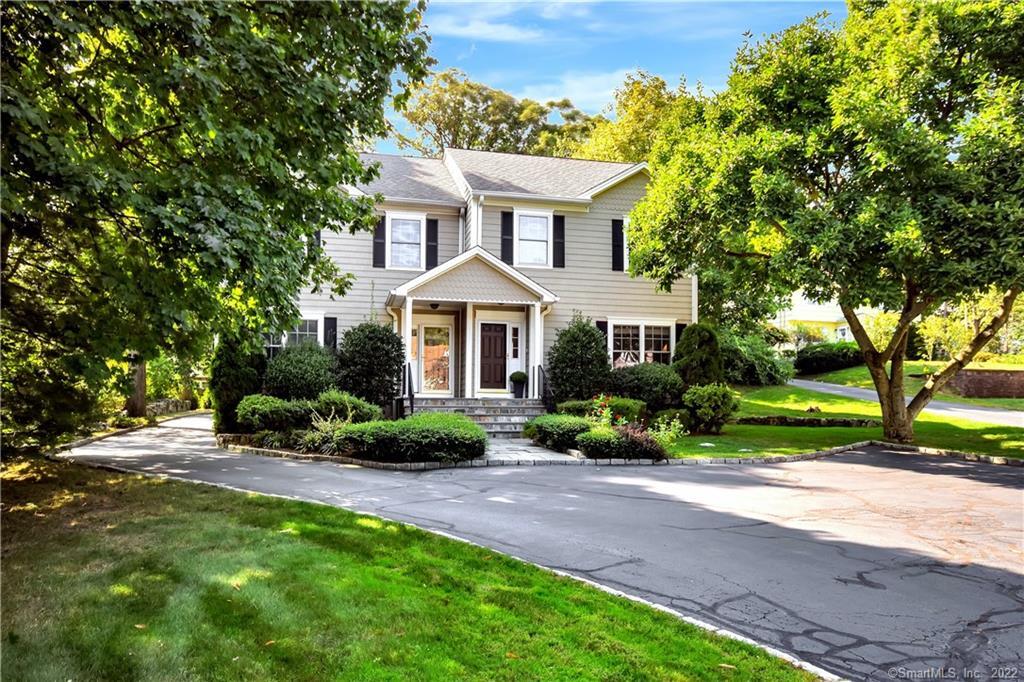Photo 1 of 86 Forest Street N, New Canaan, Connecticut, $745,875, Web #: 170338481