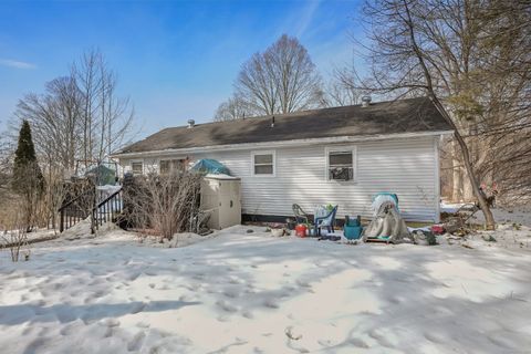 A home in New Milford