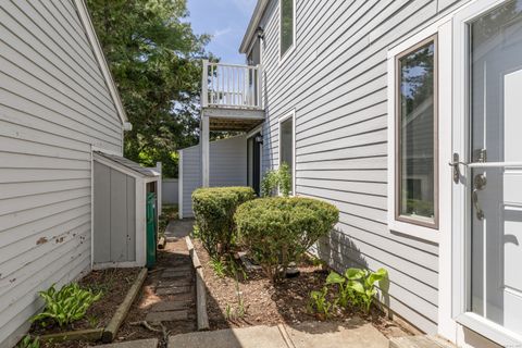 Tiny photo for 20 Peddlars Drive #20, Branford, CT 06405 (MLS # 24176129)