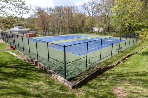 Tiny photo for 20 Peddlars Drive #20, Branford, CT 06405 (MLS # 24176129)