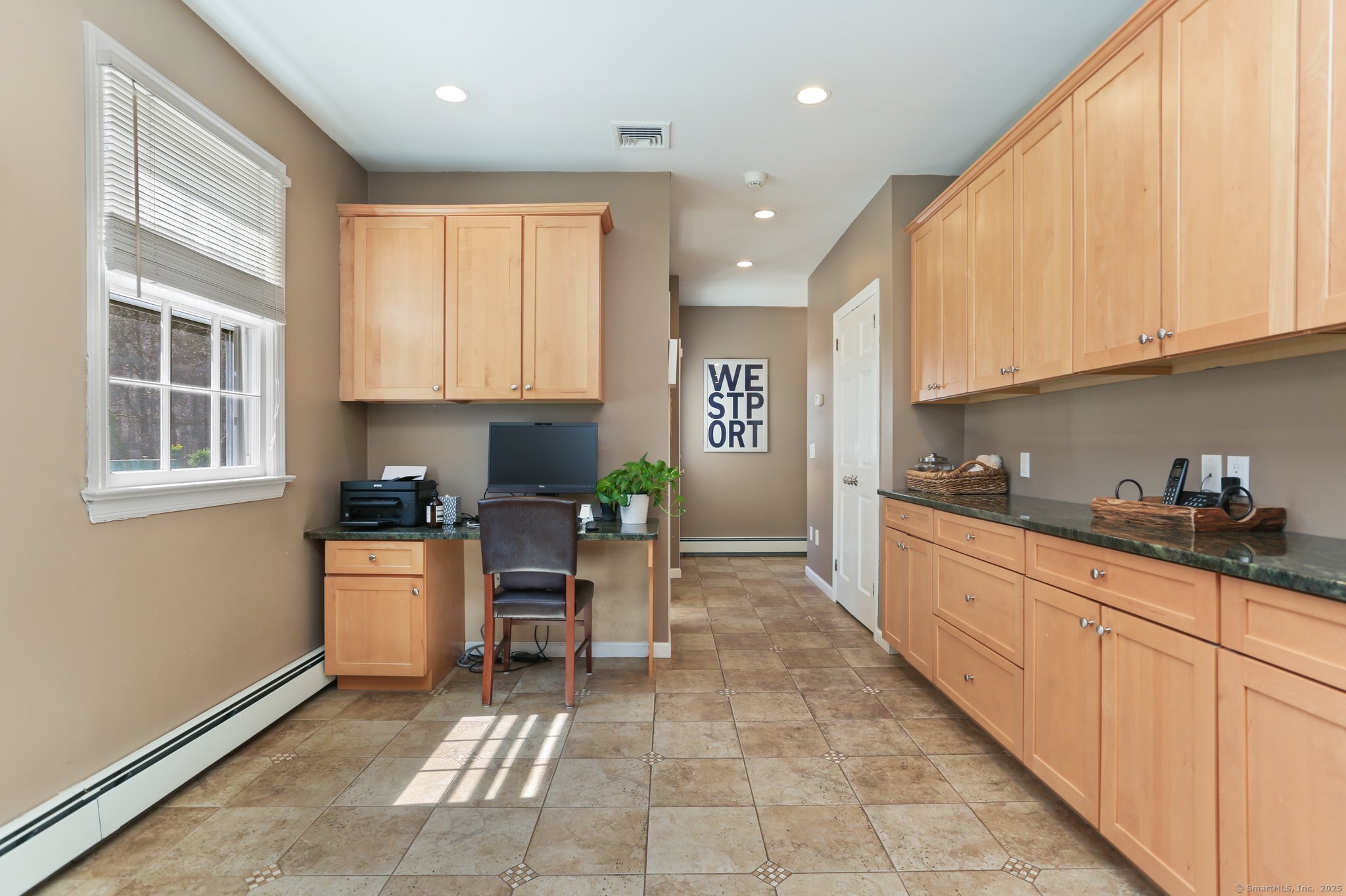 7 Apache Trail, Westport, Connecticut image 16