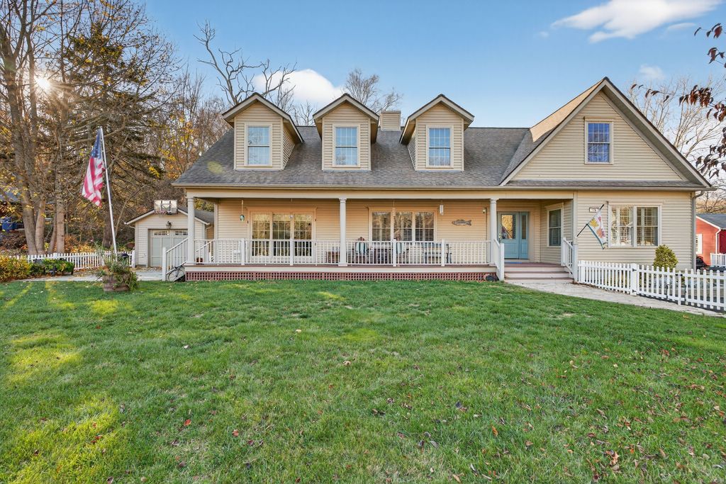 Photo of 176 Old Norwich Road, Waterford, CT 06375 (MLS # 24141380)