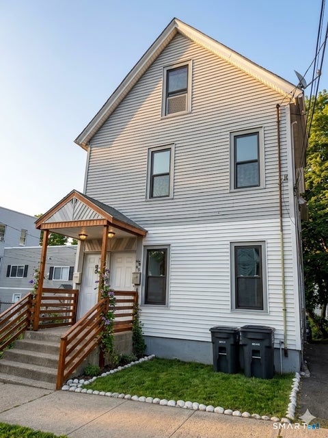 Multifamily For Rent - 43 Farren Avenue #1<br/> New Haven, CT 06513